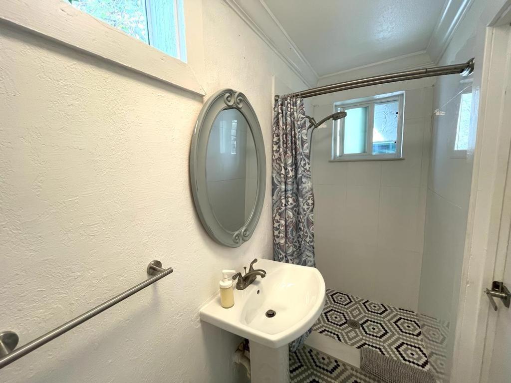 Private Studio With Free Parking ميامي المظهر الخارجي الصورة